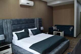 Отель Supreme Hotel Baku Баку Улучшенный двухместный номер с 1 кроватью-3