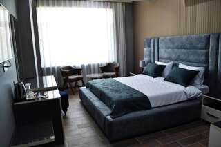 Отель Supreme Hotel Baku Баку Улучшенный двухместный номер с 1 кроватью-4