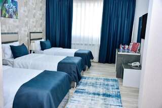 Отель Supreme Hotel Baku Баку Двухместный номер Делюкс с 1 кроватью или 2 отдельными кроватями и балконом-3